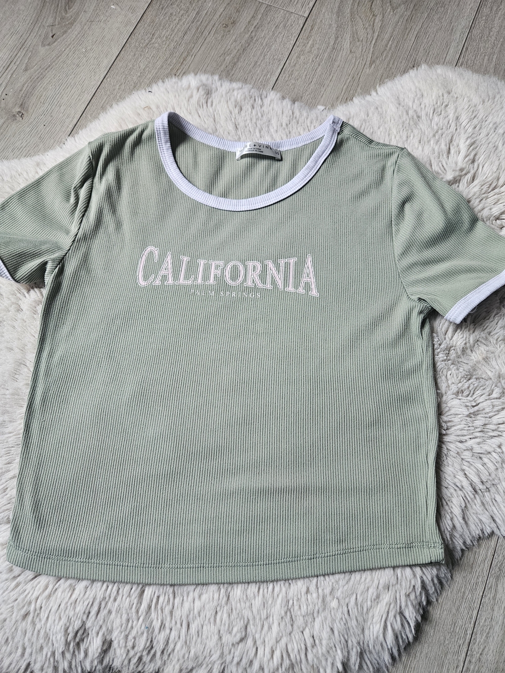 Rose + Vine "California Palm Springs" Ribbed Crop Tee Sage Green Summer Lounge🔥